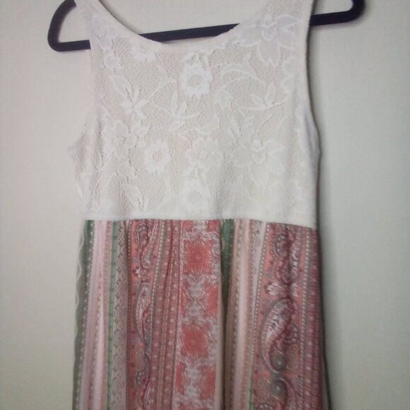 Live To Be Spoiled Dress L Sleeveless High Low Hem Crochet Top Detail Pattern - Picture 14 of 16